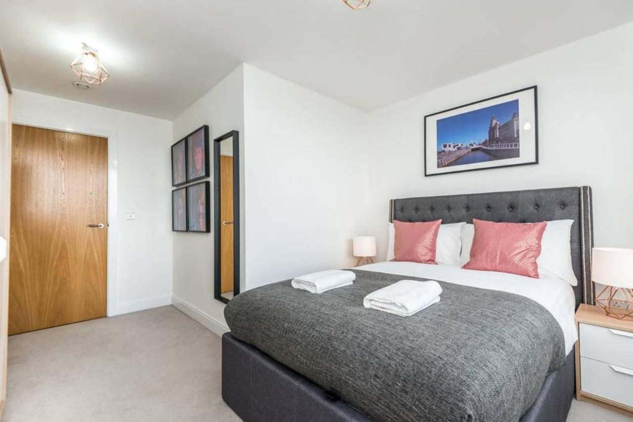 Waterfront Apartment Albert Dock Views ลิเวอร์พูล ภายนอก รูปภาพ